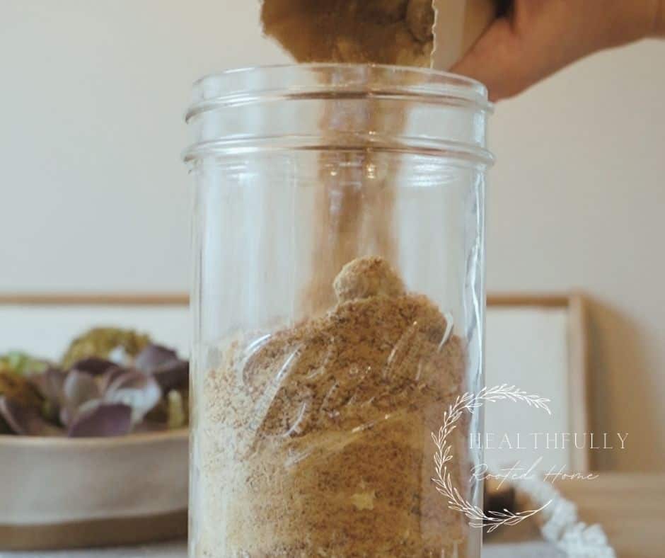 Here's a pantry checklist for you so you can fully stock your kitchen with healthy foods on a budget!