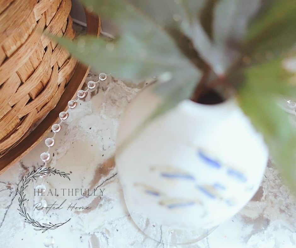 32 of my best tips and tricks for what t buy at thrift stores. 